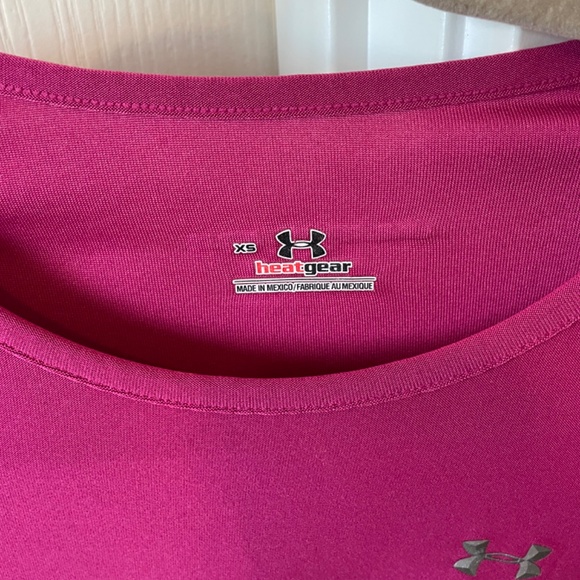 Under Armour Heat Gear - Picture 2 of 3